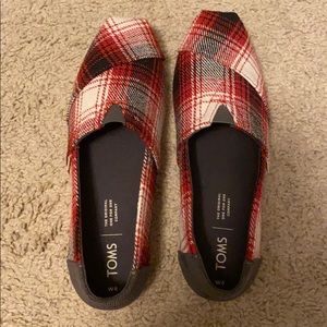 Toms Plaid